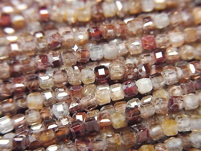 【動画】【素晴らしい輝き】天然ブラウンジルコンAA+ キューブカット2×2×2mm 1連(約37cm)の画像