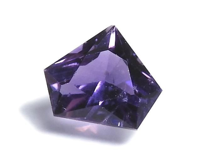 【動画】【1点もの】宝石質パープルスキャポライト ルース ファセットカット 1粒 NO.70の画像