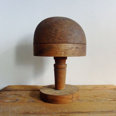 インテリアに如何でしょうか銅の帽子型　アンティーク　レトロ　インテリア　シャビー　古道具