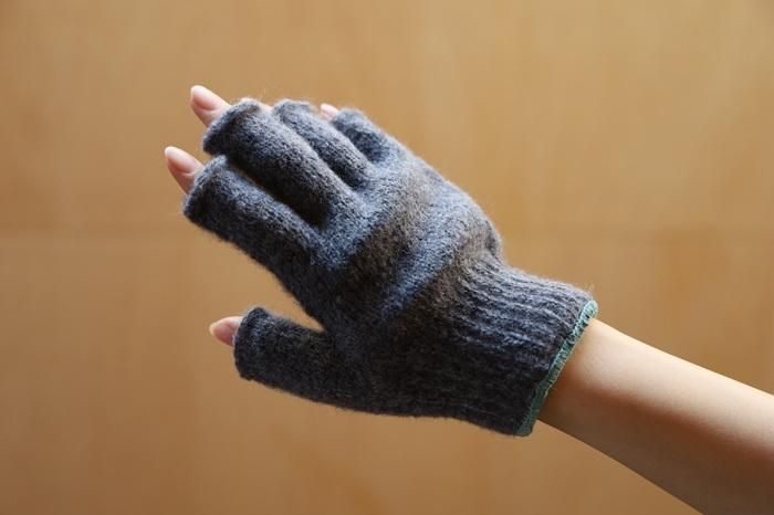 FINGERLESS GUNTE MID-GREY/UGUISU - ドッグデコ | 犬と人の