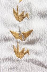 金の織鶴、銀の折り鶴の刺繍半襟