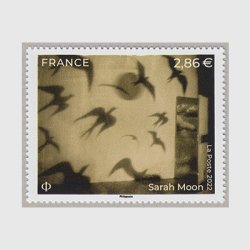フランス 2022年美術切手「サラ・ムーン」