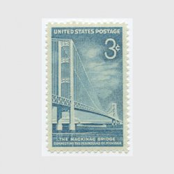 アメリカ 1958年マキナック橋完成