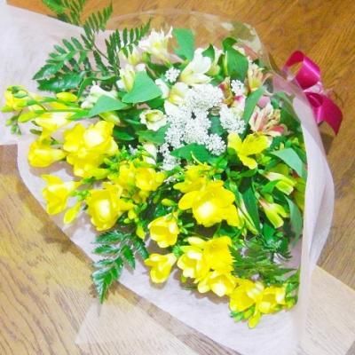 豪華フリージアの花束 プリザーブドフラワーギフト通販 生花宅配の 花with Heart 豪華フリージアの花束 プリザーブドフラワーギフト通販 生花宅配の 花with Heart