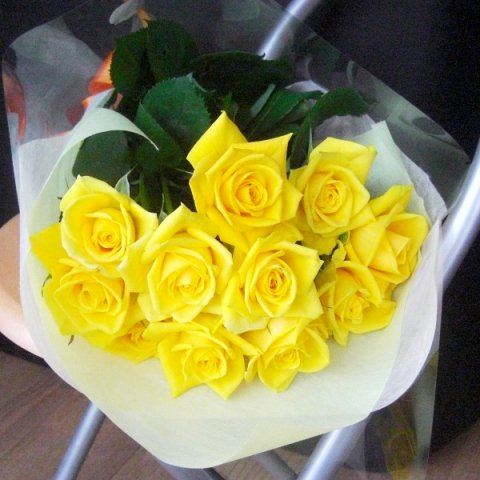 黄バラ花束 - プリザーブドフラワーと誕生日プレゼントに花束