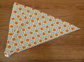 オレンジ色 花柄 子供用三角巾 ゴムタイプ