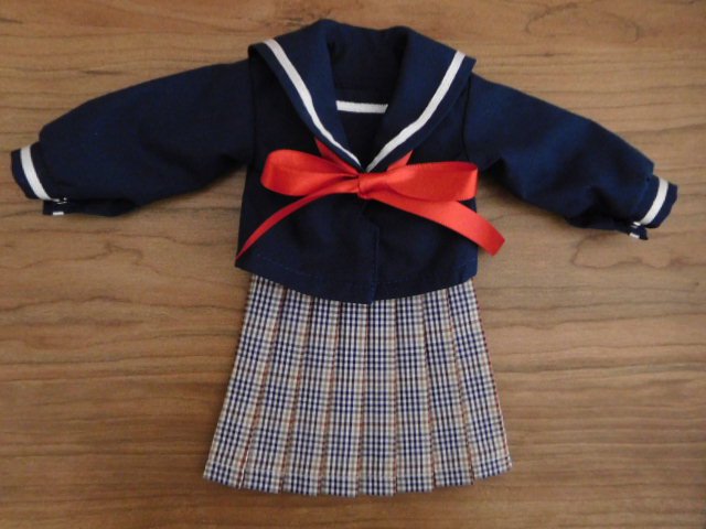 人形用 紺 セーラー服 チェック プリーツスカート 34cmサイズ - 手作り 着せ替え人形 布雑貨 ミックスジャム