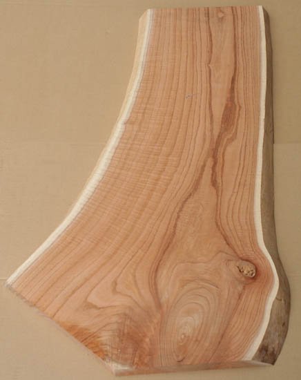 栴檀(センダン)耳付き荒材 約33～65×109×4cm - 木材・木工素材の通信