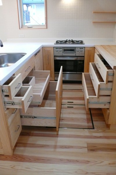 人工大理石トップ L型キッチン オーダー無垢家具 ひのき無垢家具 キッチン