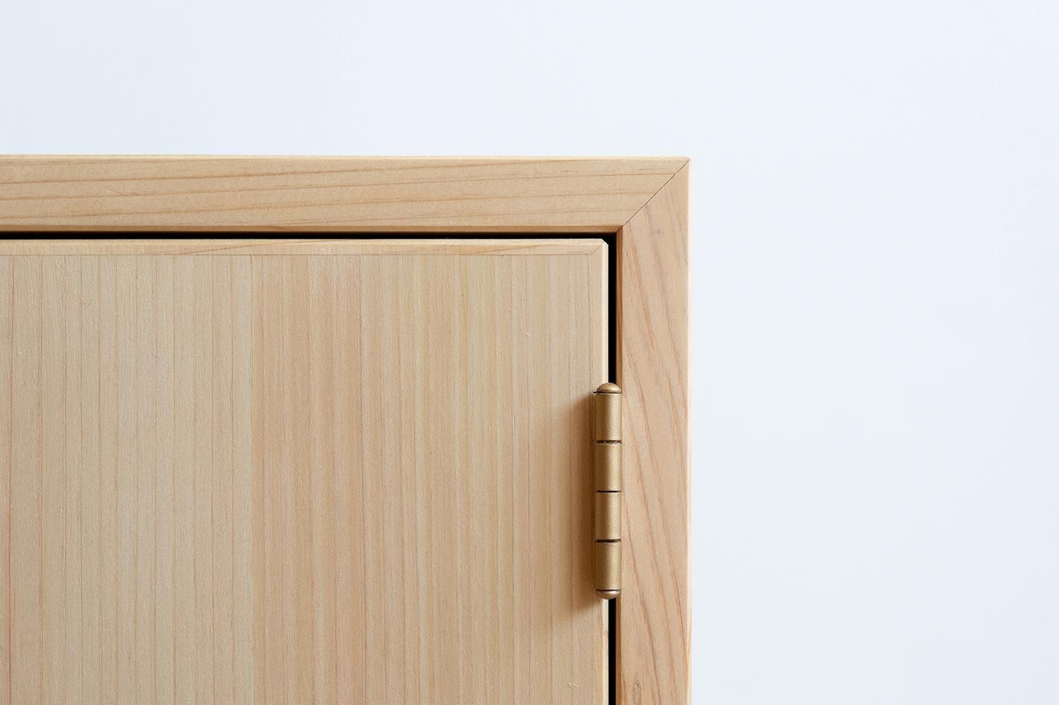 シンプルな祈りの家具｜小さなお祈り台｜シンプルな仏壇｜コンパクト