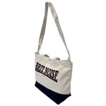 <img class='new_mark_img1' src='https://img.shop-pro.jp/img/new/icons8.gif' style='border:none;display:inline;margin:0px;padding:0px;width:auto;' />Original JohnBRITNOISE SHOULDER TOTE BAGNAVYNATURAL