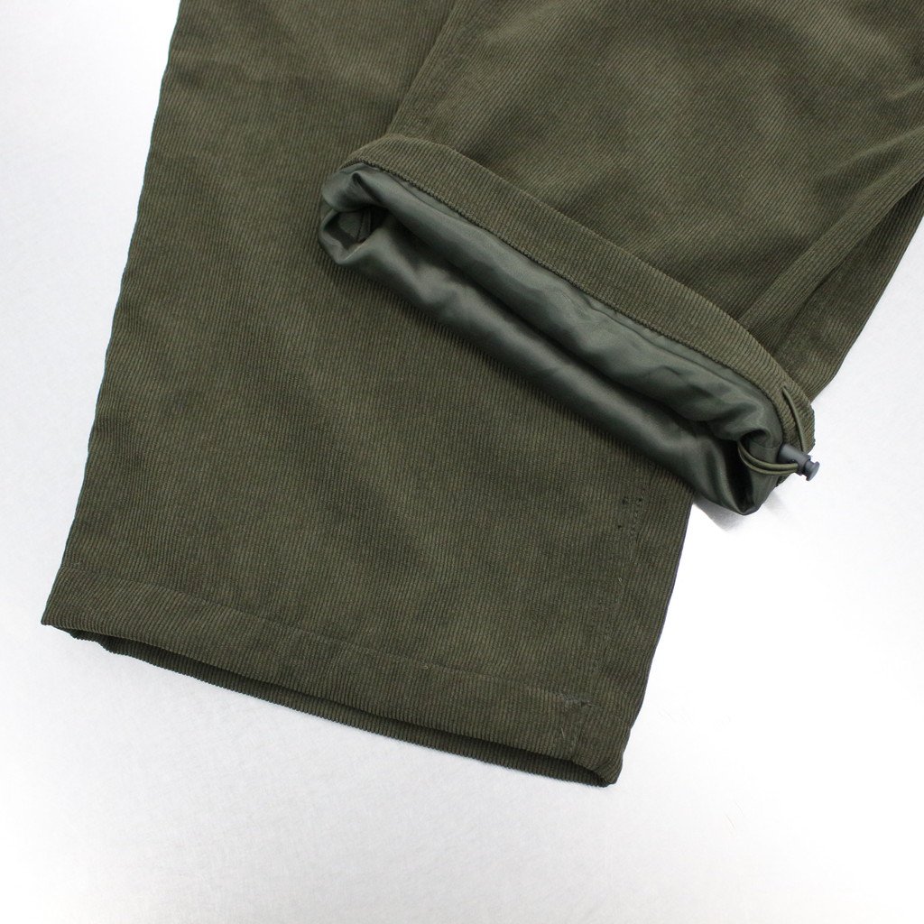 / TECH CORDUROY EASY TROUSERS OLIVE