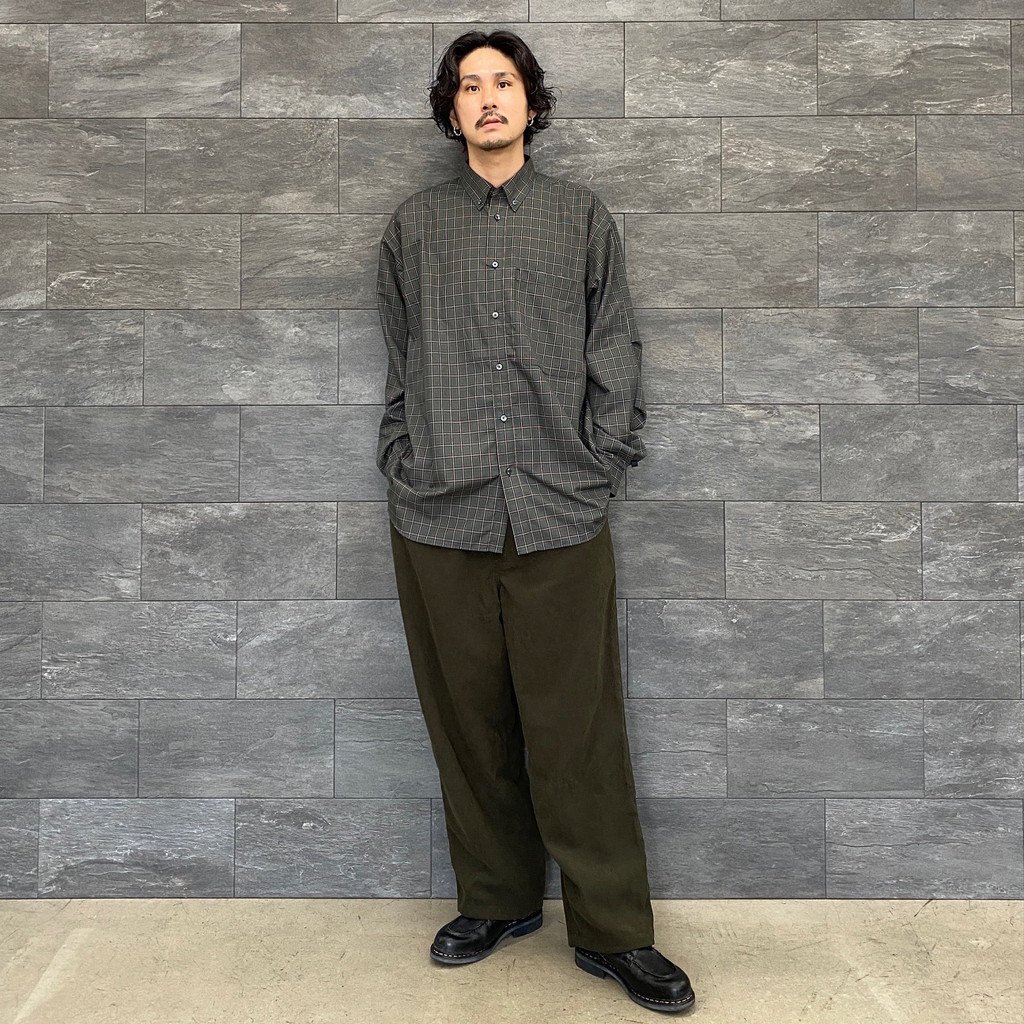 / TECH CORDUROY EASY TROUSERS OLIVE