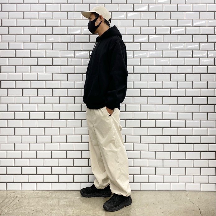 TECH WIDE EASY 2P TROUSERS TWILL エクリュ M - その他