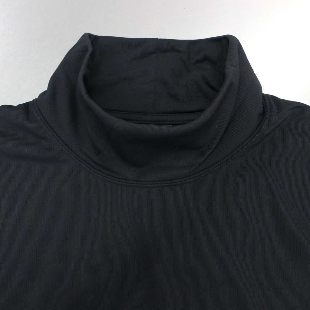 トップス / TECH HIGH NECK TEE BLACK