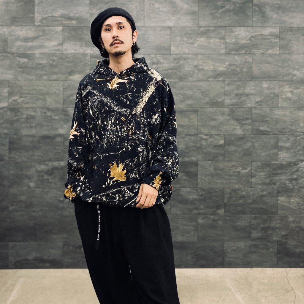 TIGHTBOOTH 新品 BULLET CAMO HOODIE XLサイズ-