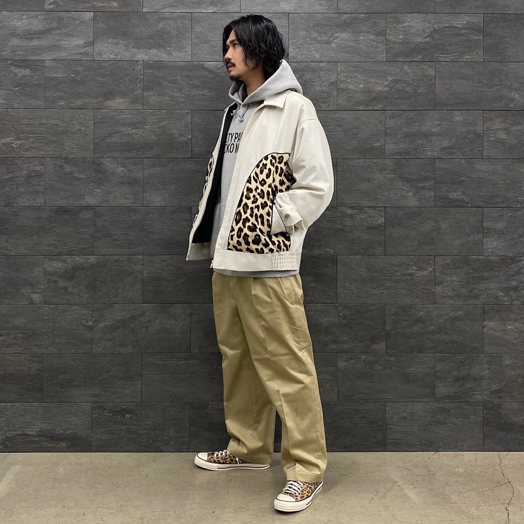 DOUBLE PLEATED CHINO TROUSERS 23SSメンズ - チノパン