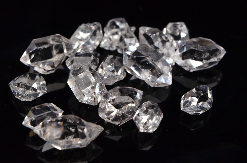 NY産AAA ハーキマーダイヤモンド Mサイズ 5g _C535 - 天然石 卸問屋