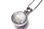 【１点物】Silver925 ギベオン(メテオライト隕石)　11.5mm　コイン シルバー ペンダントトップ_PJ4551