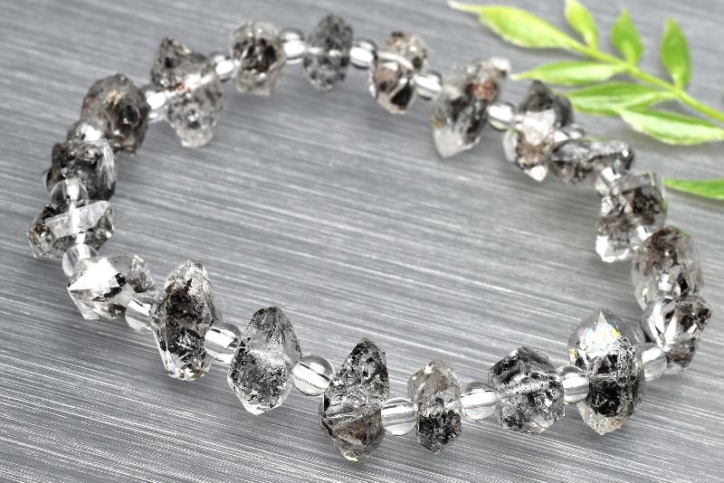 1点物】霊峰 エレスチャルクォーツ 4-6x10-15(丸玉4)mm 原石 両剣