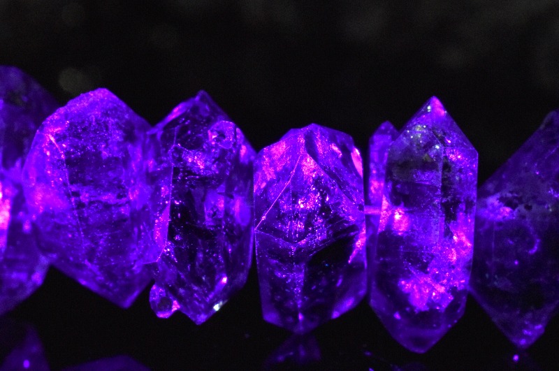 最安 1点物】ヒマラヤ水晶 エレスチャルクォーツ 3-6x10-14mm 骸骨 ブレスレット・バングル