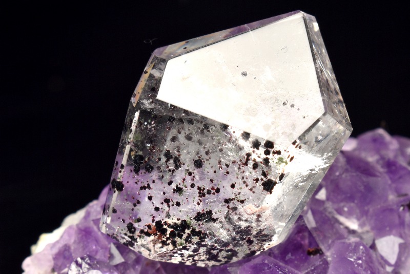 1点物】希少カラー ブラックレピドクロサイトインクォーツ