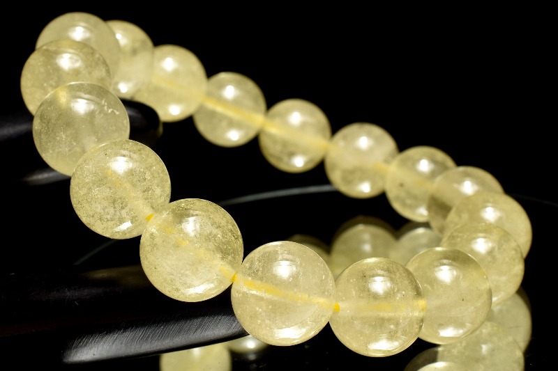 1点物】透明感あり！クリストバライト内包 リビアングラス 11.5mm