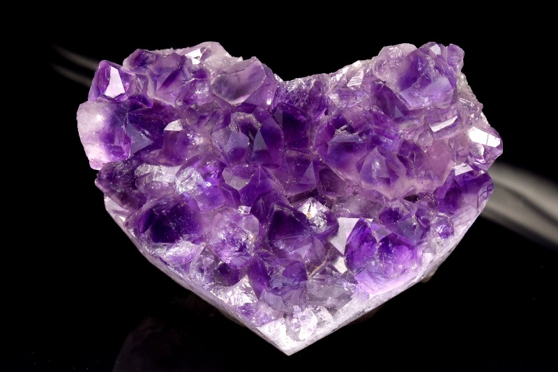 【極上コレクション級】大型　ウルグアイ産　アメジスト　ハート型　クラスター　原石 極上コレクション級】大型 ウルグアイ産 アメジスト ハート型