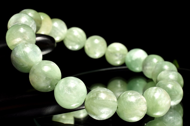 1点物】高発色◇フックサイト入り ミントグリーンマイカ 11mm