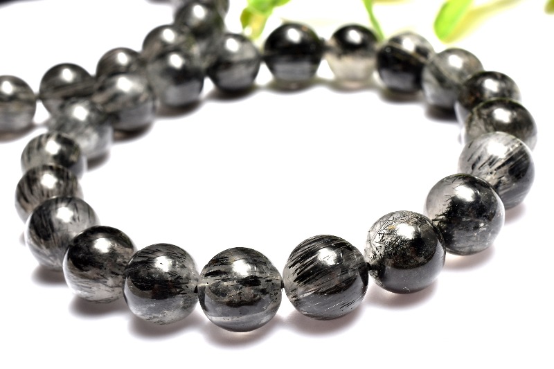 力強い黒針！ ブラックトルマリンインクォーツ 10mm
