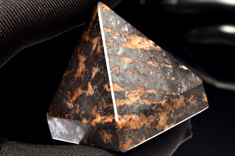 サハラ砂漠　隕石　コンドライト　30mm サハラ砂漠 隕石 コンドライト 30mm ☆太古の宇宙からの神秘な