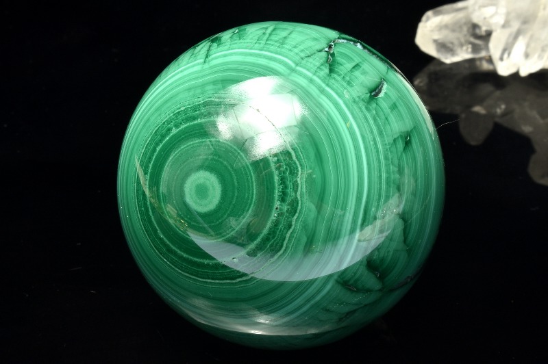 高品質マラカイト丸玉　宝石　孔雀石　台座付きスフィア　魔除け　高発色 楽天市場】マラカイト 丸玉 49mm 台座付属 malachite 孔雀石