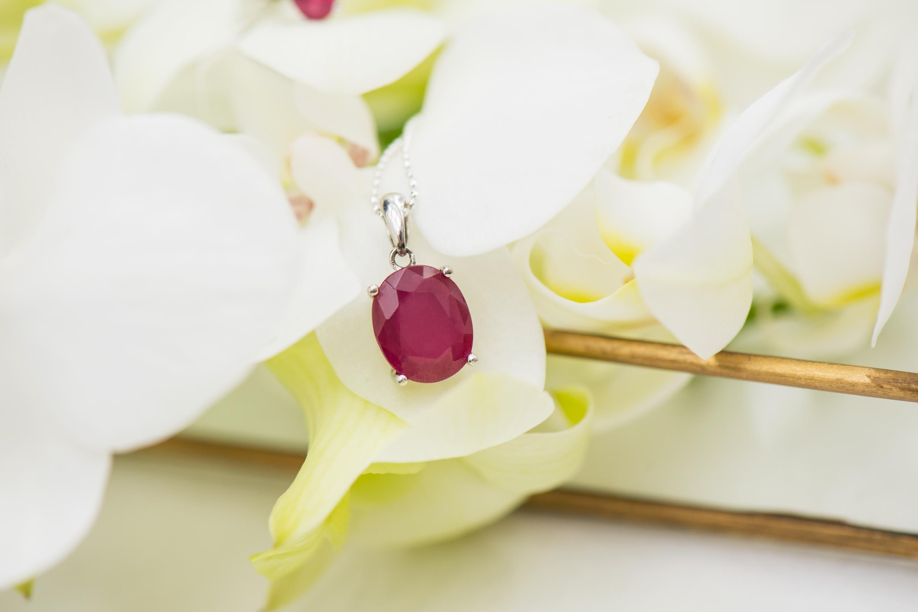 白薔薇の雫/月の女神とあなたがひとつになる時/純潔のパワーストーンブレスレット 白薔薇の雫/月の女神とあなたがひとつになる時/純潔の