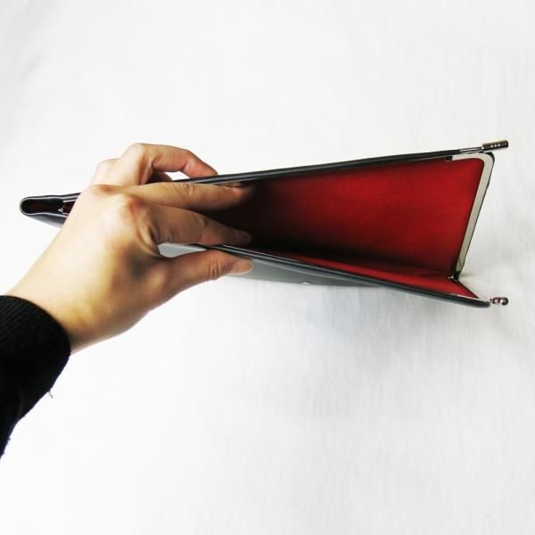 FLAT GAMAGUCHI CLUTCH - COET OnlineShop
